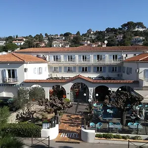 *** Hotel Logis Le Provencal France